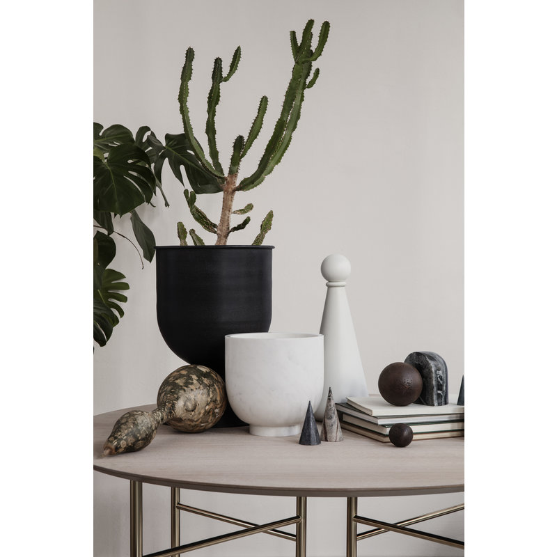 ferm LIVING-collectie Hourglass Pot - Small - Black/Dark Grey