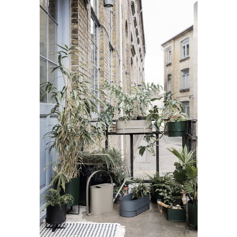 ferm LIVING-collectie Balkon plantenbak Bau zwart
