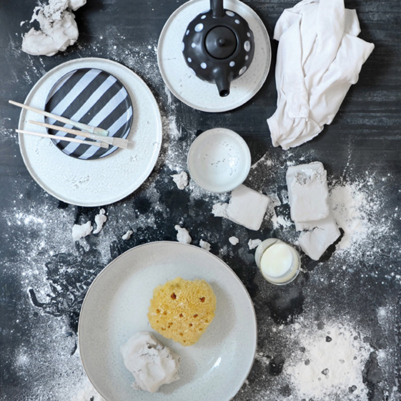 HKliving-collectie Bold & basic ceramics: breakfast plate