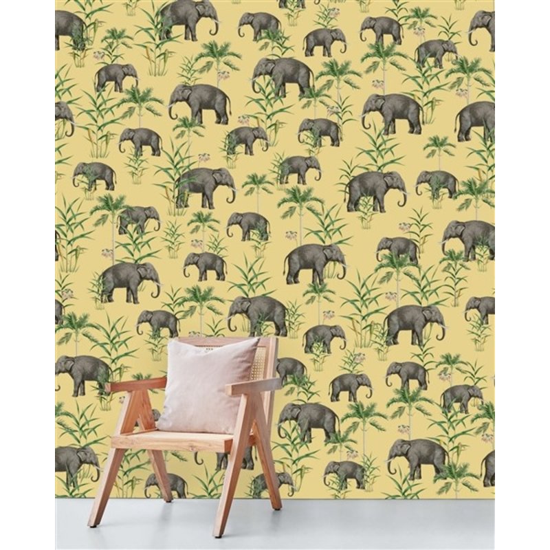 Creative Lab Amsterdam-collectie Oscar the Elephant Yellow Wallpaper Mural