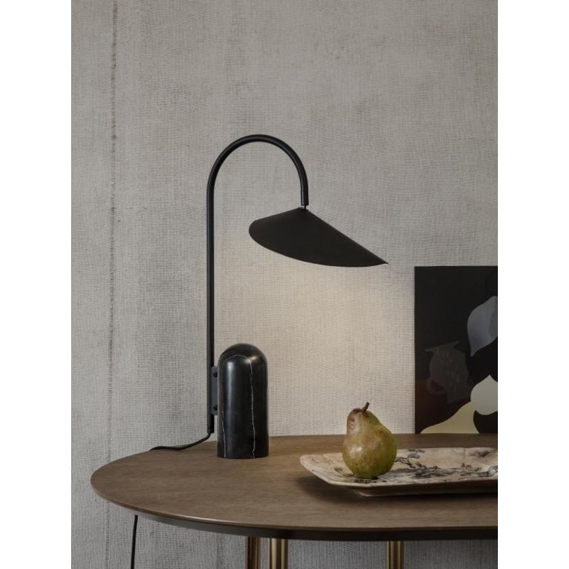 ferm LIVING-collectie Arum Table Lamp Black