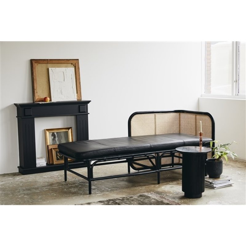 Nordal-collectie ERIE round side table, black marble top