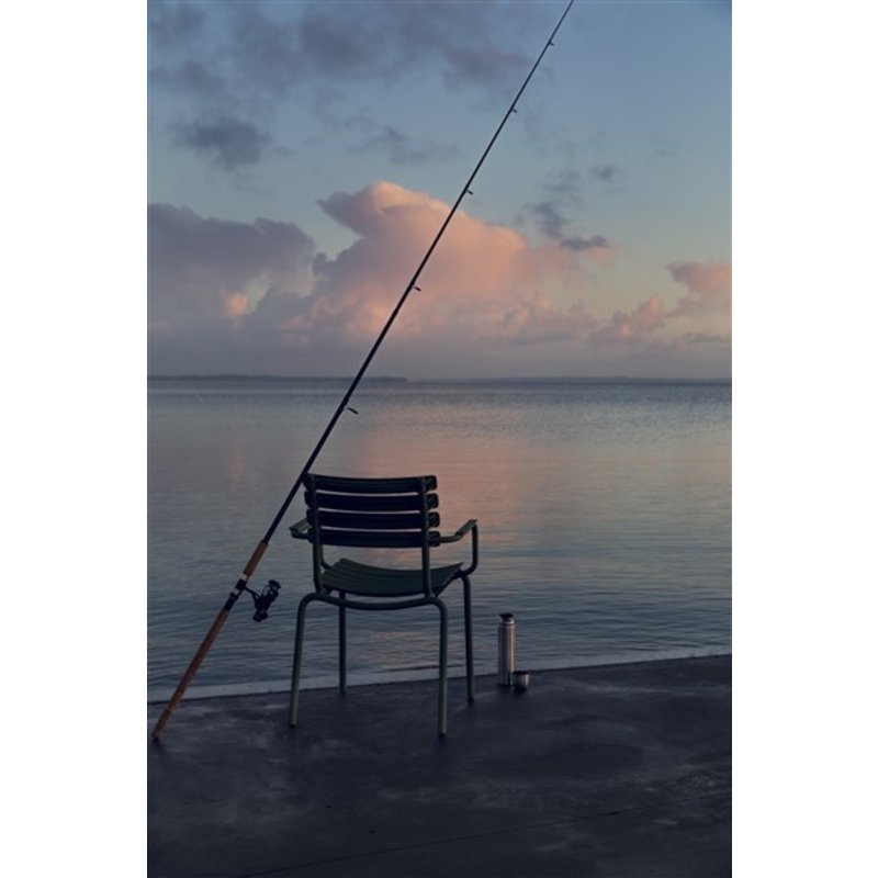 Houe-collectie ReCLIPS Dining Chair with black lamellas and bamboo armrests