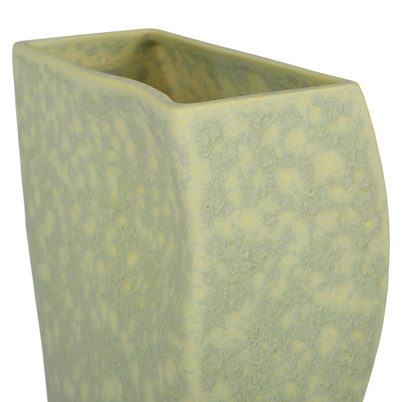 HKliving-collectie HK objects: ceramic block vase matt pistachio