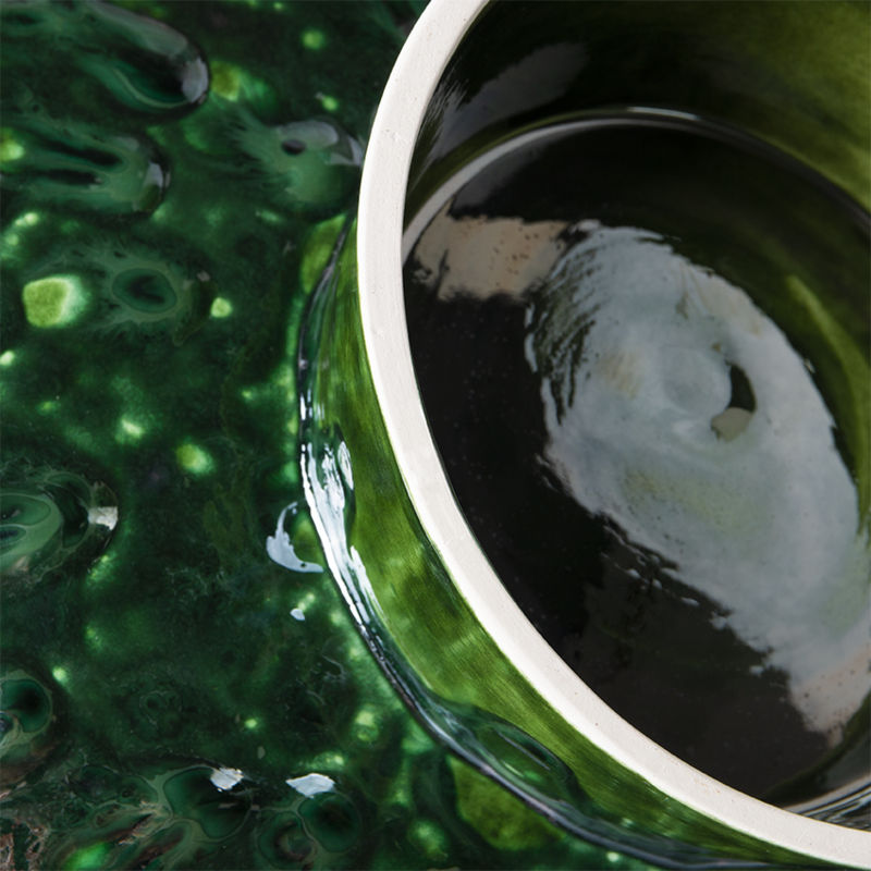 HKLIVING-collectie The emeralds keramiek schaal on base L dripping groen