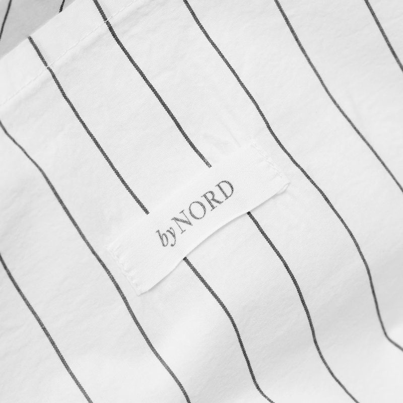 by NORD-collectie Bed Linen Dagny Snow w. coal 200 x 140