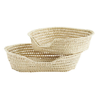 Madam Stoltz Dog baskets