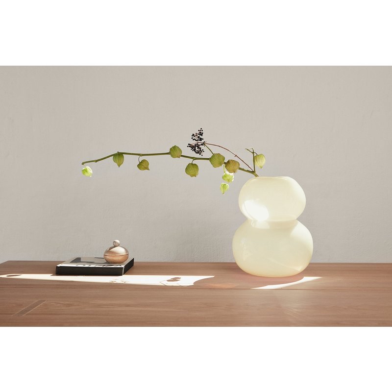 OYOY LIVING Glass Vase Large Vanilla