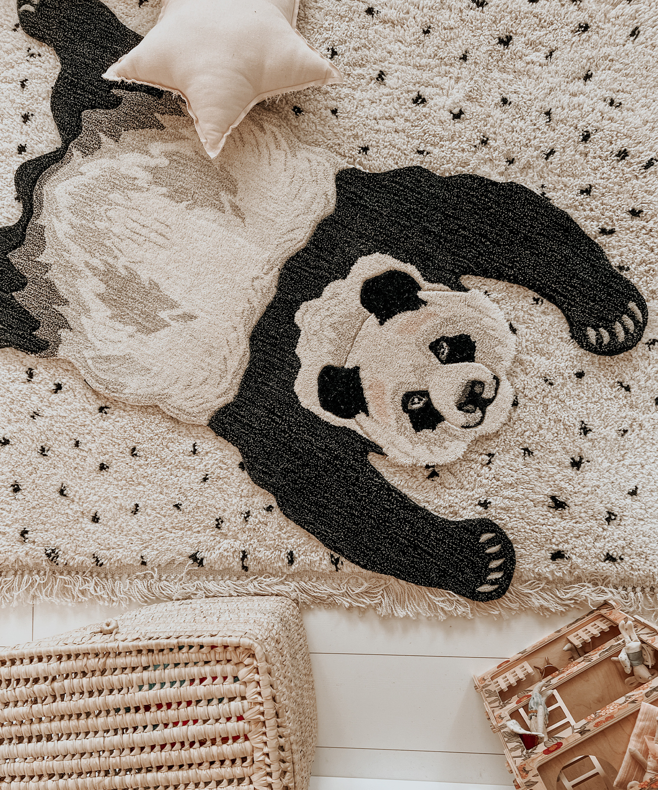 Doing Goods Plumpy Panda Vloerkleed Groot zwart wit -