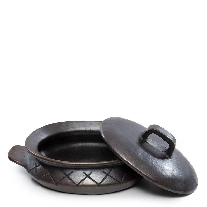 Bazar Bizar The Burned Oval Pot With Pattern And Handles - Black