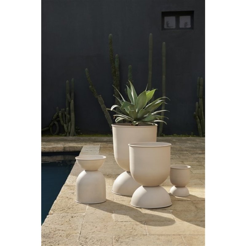 ferm LIVING-collectie Hourglass Pot - Small - Cashmere