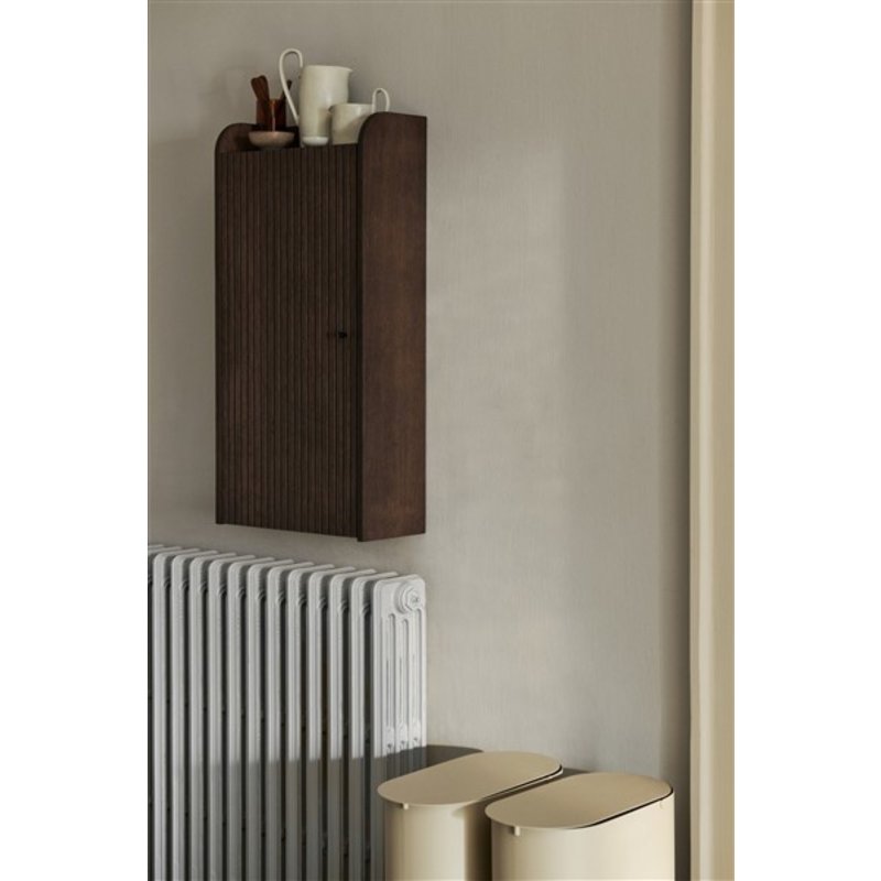 ferm LIVING-collectie Sill Wall Cabinet - Dark Stained Oak