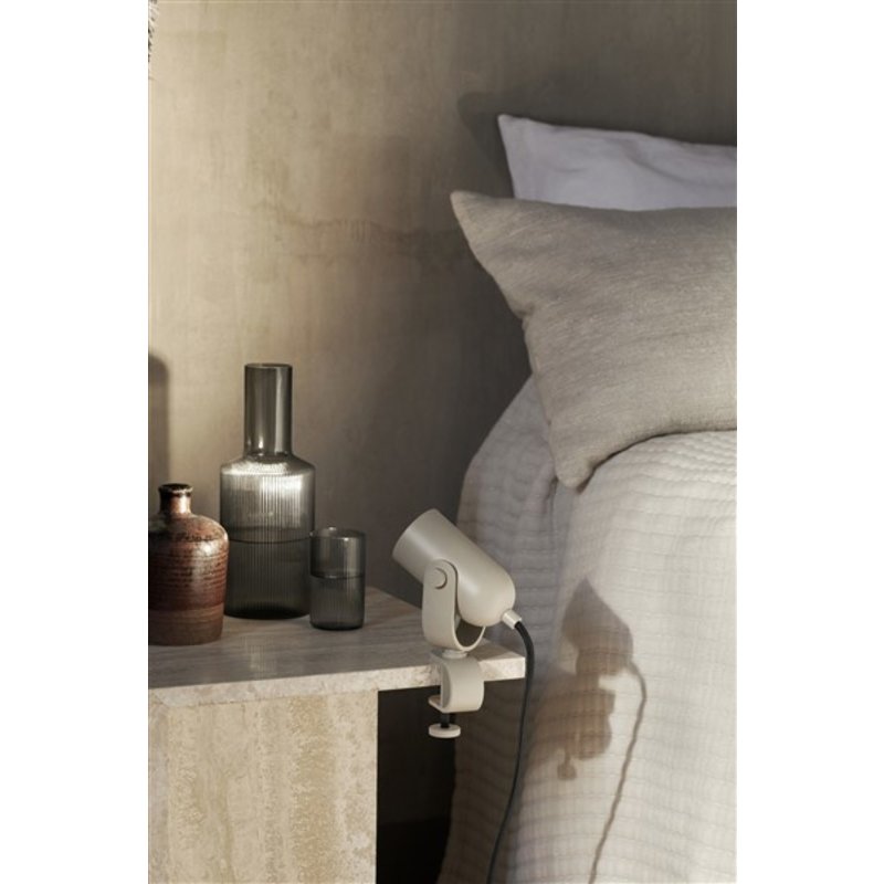 ferm LIVING-collectie Klemlamp Ruuvi Cashmere