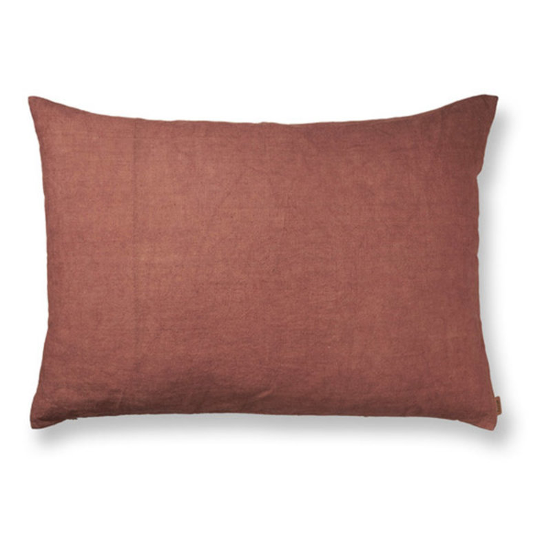 ferm LIVING-collectie Heavy Linen Cushion - Large - Berry Red