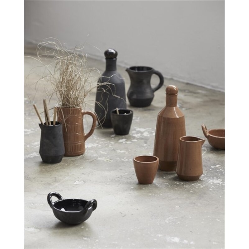 Nordal-collectie JUNIPER jug w. handle terracotta brown