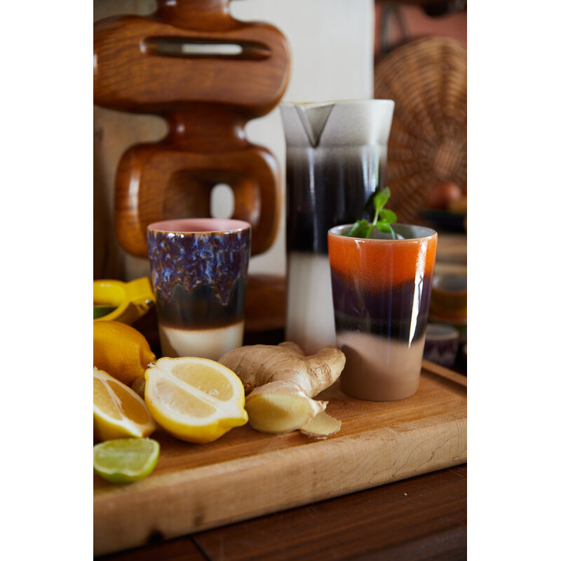 HKLIVING-collectie 70s servies: tea mok rise
