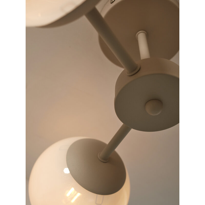 it's about RoMi-collectie Ceiling lamp Aspen 3-arm, c.gradient milk white