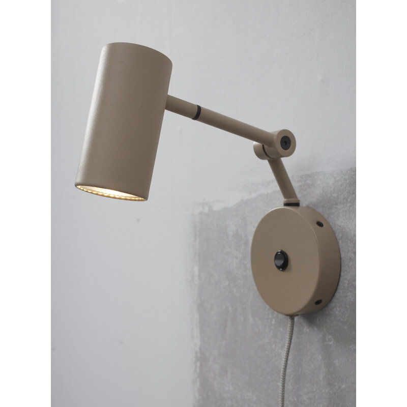 it's about RoMi-collectie Wall lamp iron Montreux, sand