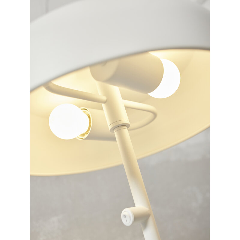 it's about RoMi-collectie Tafellamp ijzer Porto L, wit