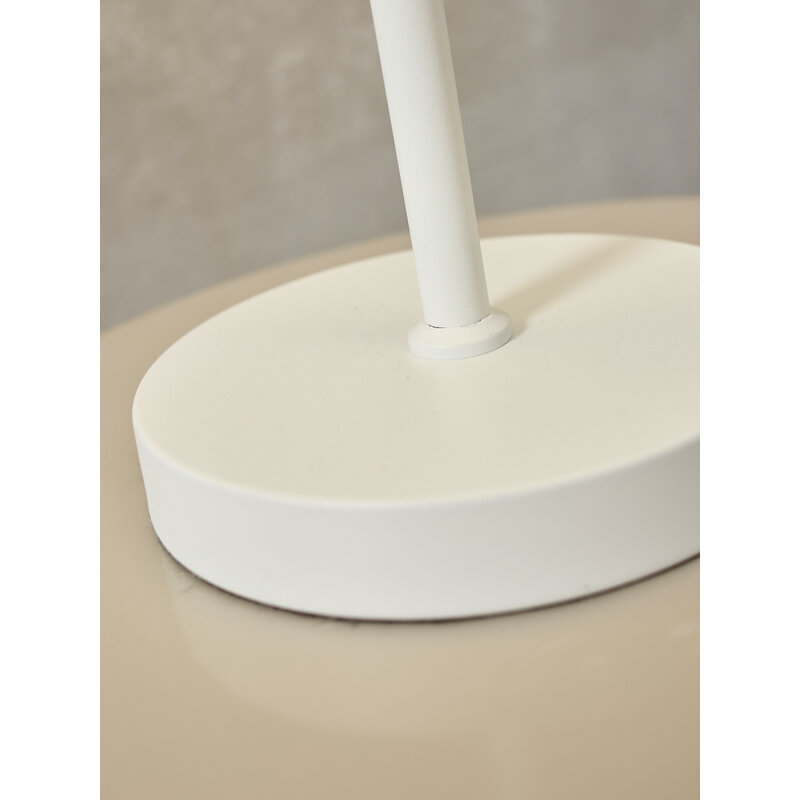 it's about RoMi-collectie Tafellamp ijzer Porto L, wit