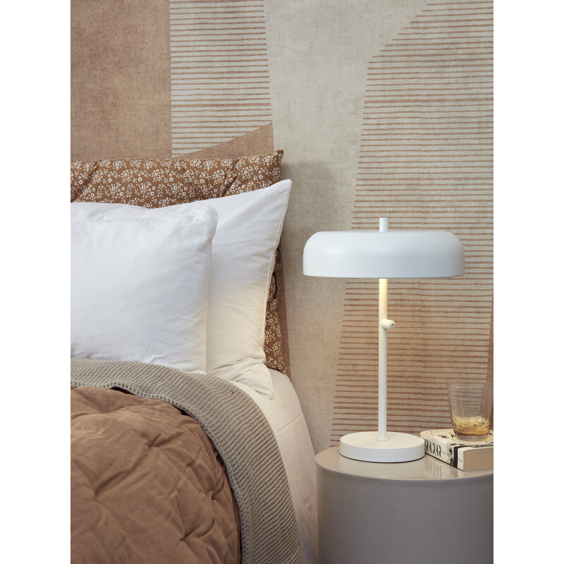 it's about RoMi-collectie Tafellamp ijzer Porto L, wit