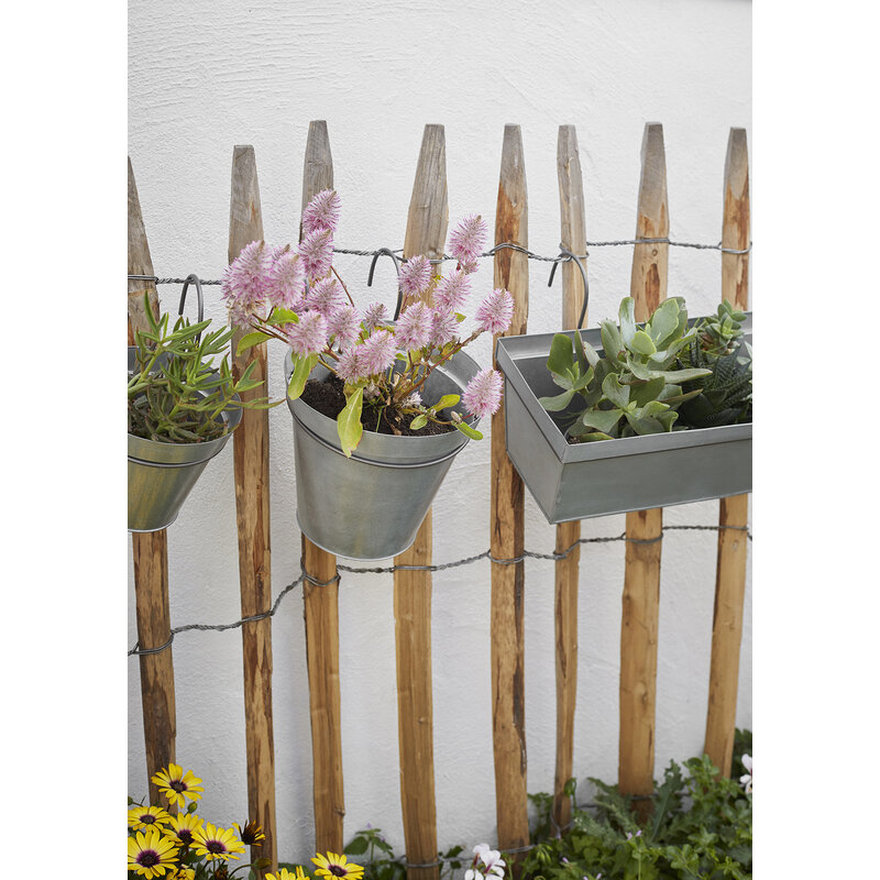 Madam Stoltz-collectie Hanging iron planter Dull zink