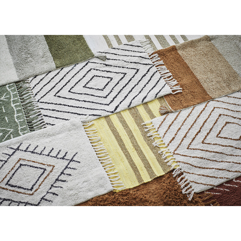 Madam Stoltz-collectie Tufted cotton bath mat Sand ginger root dijon