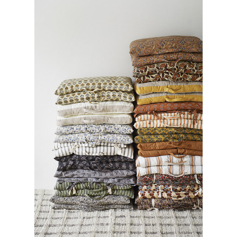 Madam Stoltz-collectie Uni matraskussen off white met taupe bies