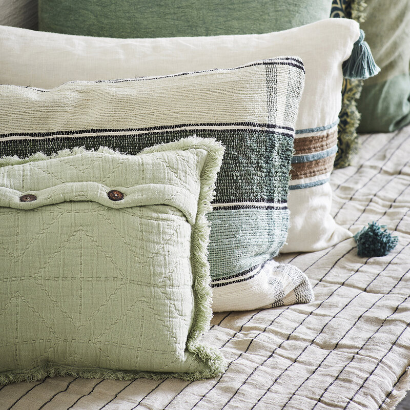 Madam Stoltz-collectie Recycled silk cushion cover