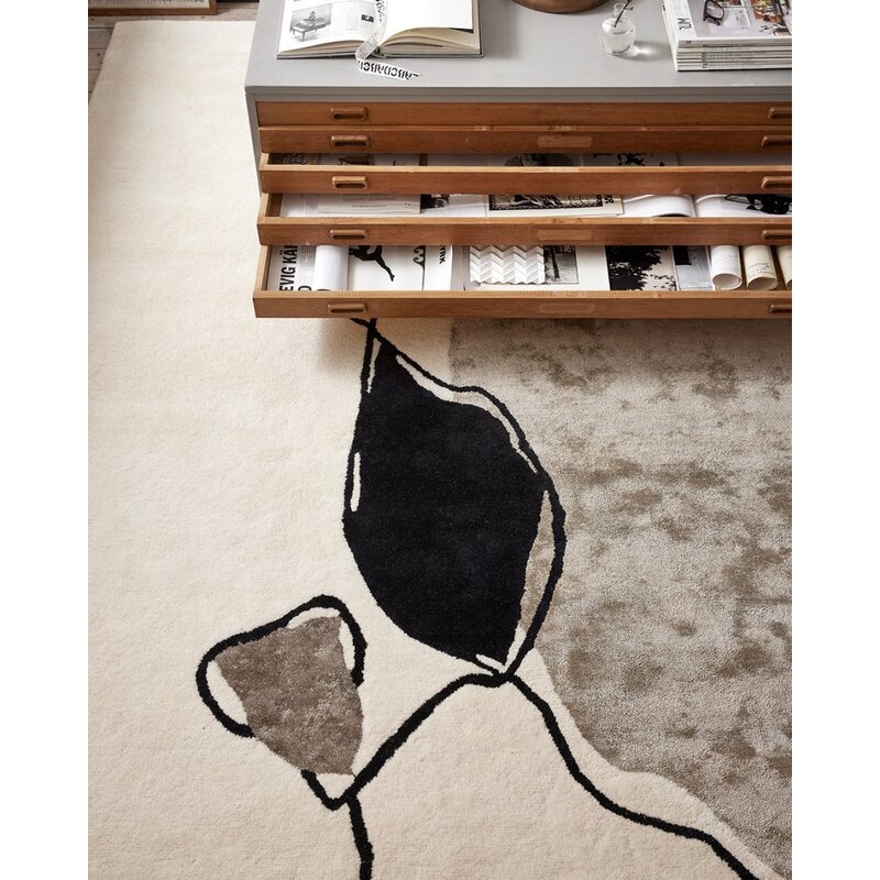 Classic Collection Abstract Ivory