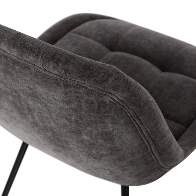 BePureHome-collectie CRATE EETKAMERSTOEL GLANZEND FLUWEEL WARM GRIJS