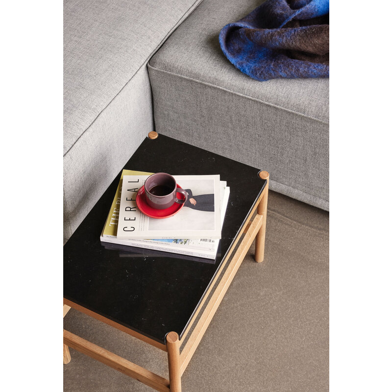 Hübsch-collectie Raw Side Table Black/Natural