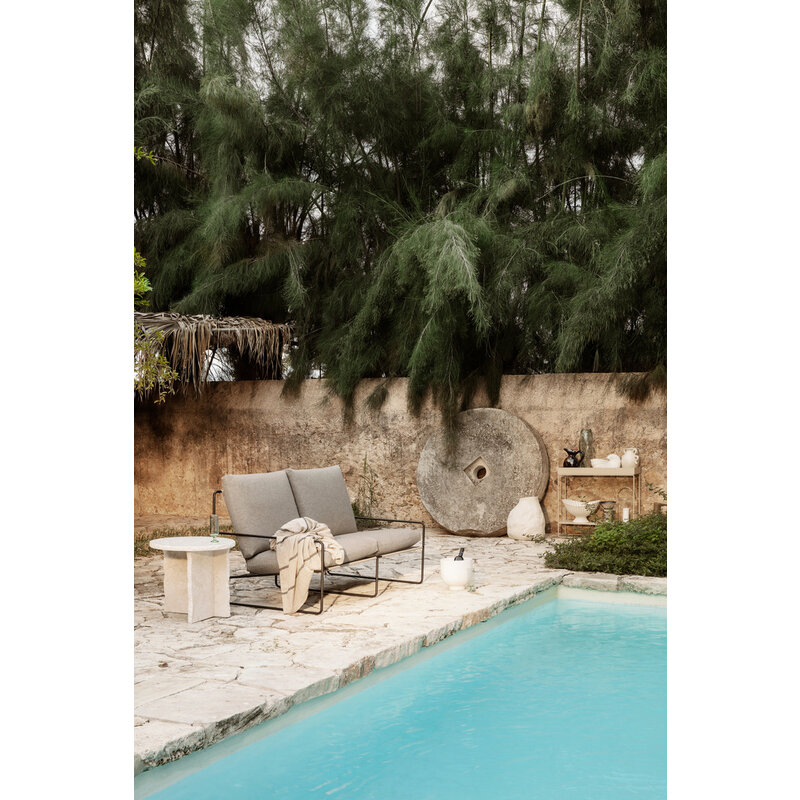 ferm LIVING-collectie Desert 2-seater Dolce - Black/Dark Sand