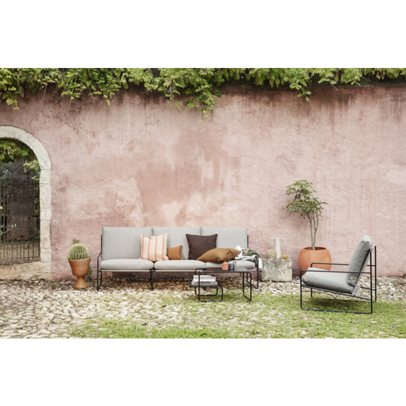 ferm LIVING-collectie Desert loungbank outdoor 3 zits Dolce  Black/Dark Sand