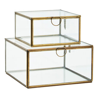 Madam Stoltz Glass boxes