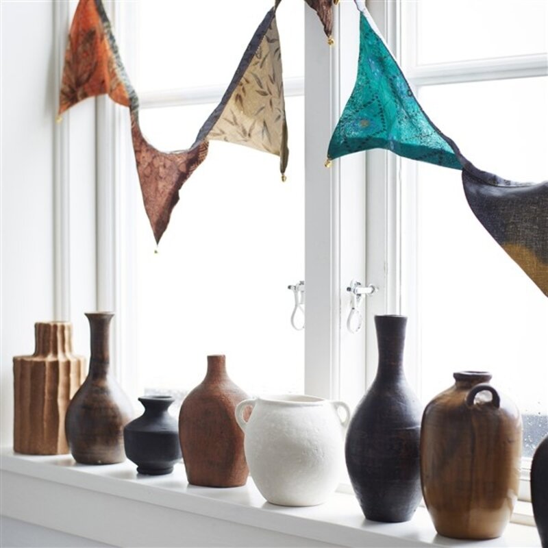 Madam Stoltz-collectie Handmade paper mache vase