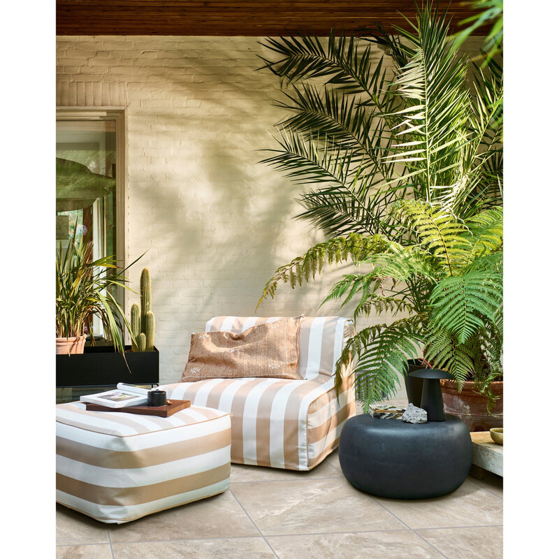 vtwonen-collectie Pebble Side Table Concrete Look Anthracite 31X65X49