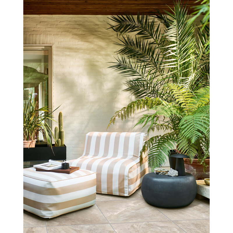 vtwonen-collectie Pebble Side Table Concrete Look Anthracite 31X65X49