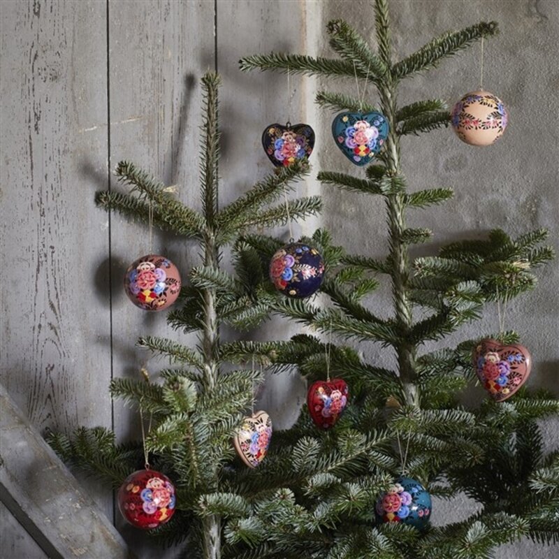 Madam Stoltz-collectie Handmade paper mache christmas balls