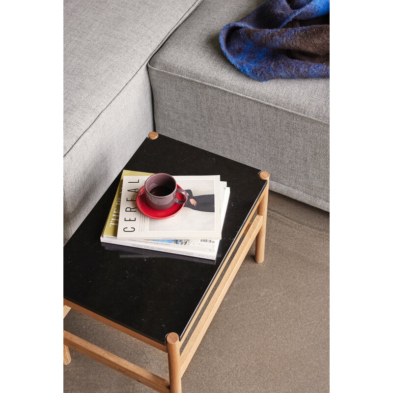 Hübsch-collectie Raw Side Table Black/Natural