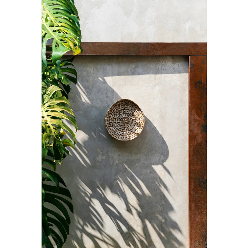 Bazar Bizar The Costa Shell Plate - Natural White - M