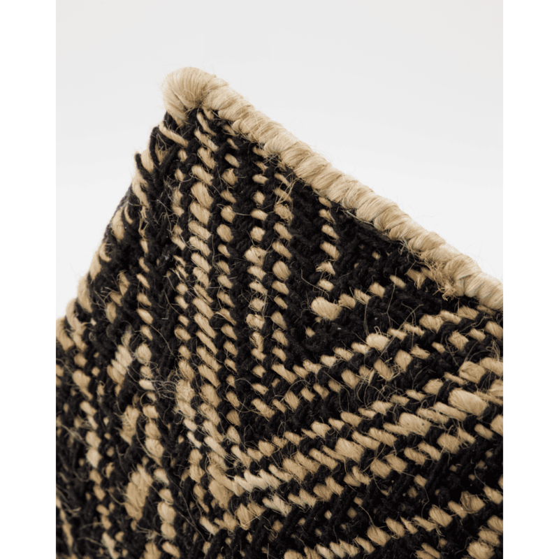 House Doctor-collectie Vloerkleed Monta Zwart Naturel 83x130 cm