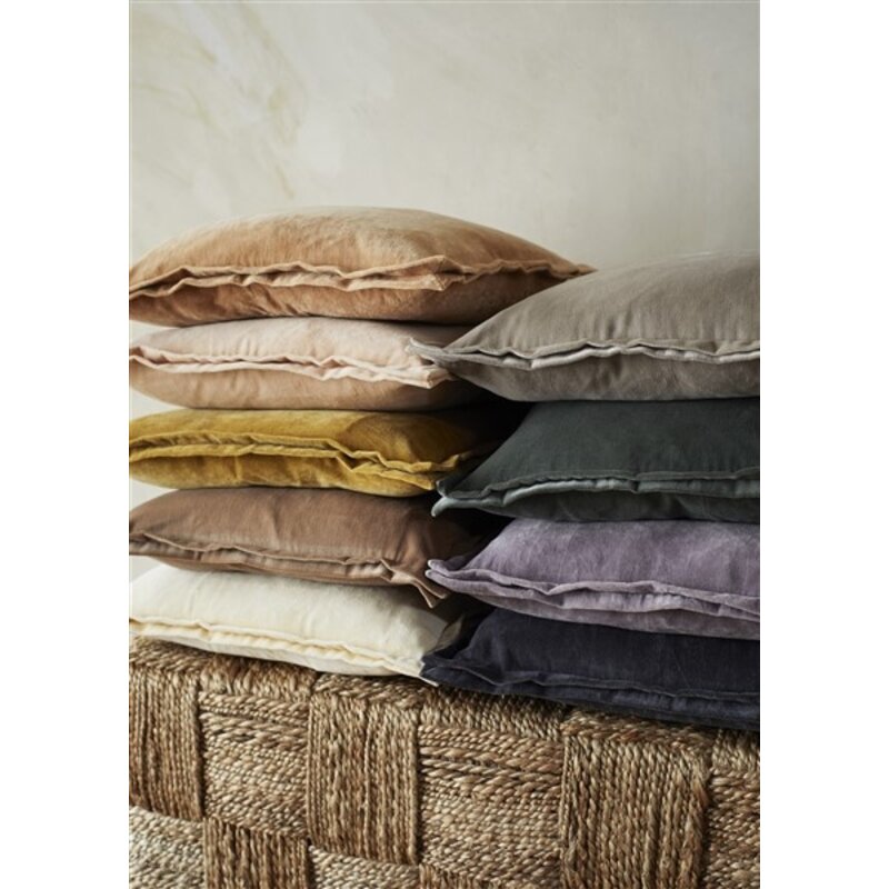 Madam Stoltz-collectie  Velours kussenhoes Mosterd