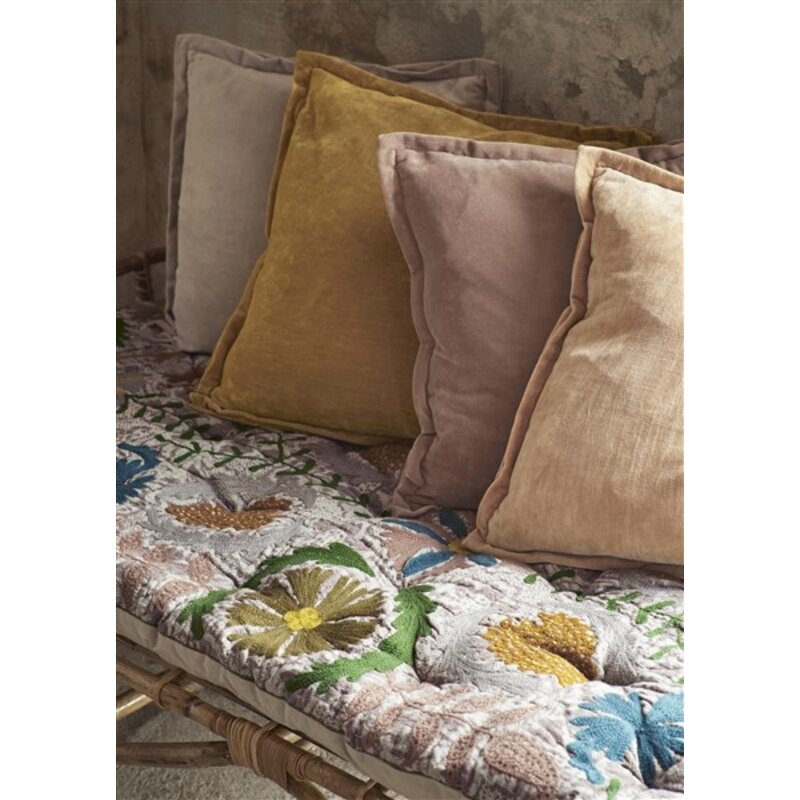 Madam Stoltz-collectie  Velours kussenhoes Mosterd