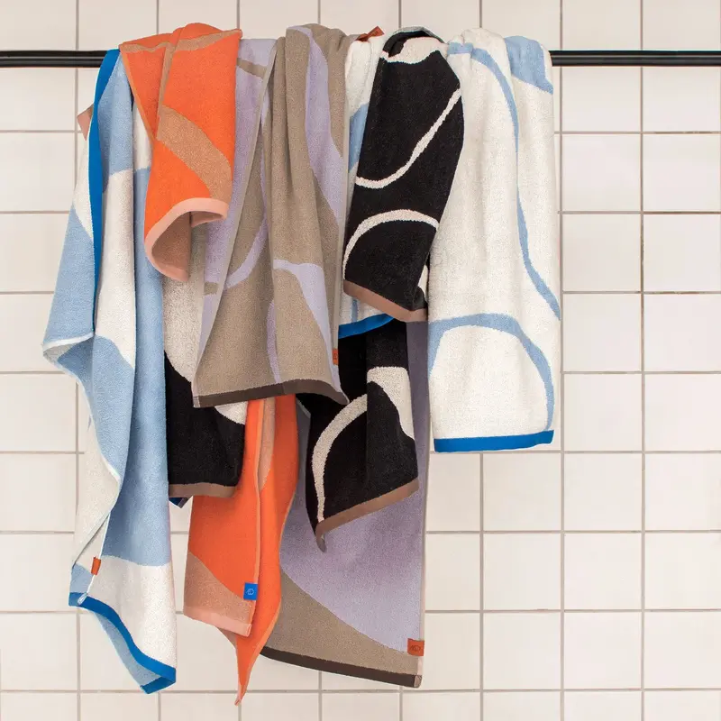 Mette Ditmer-collectie Nova Arte Badlaken Zwart / Gebroken Wit