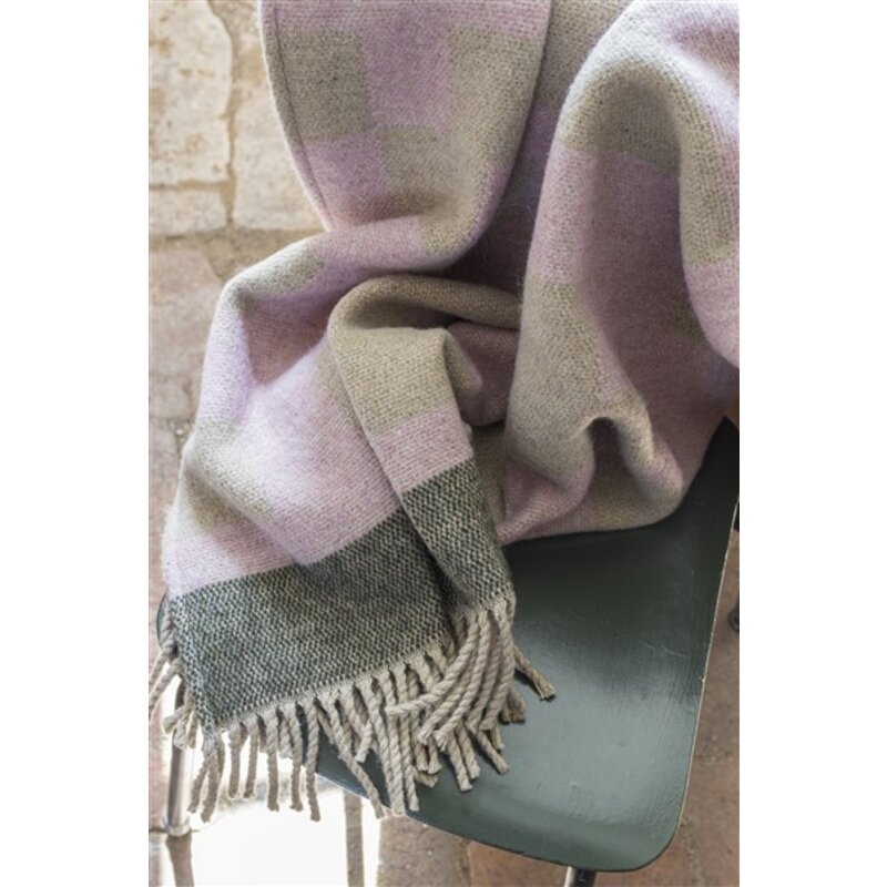 Mette Ditmer-collectie MAZE throw Powder rose