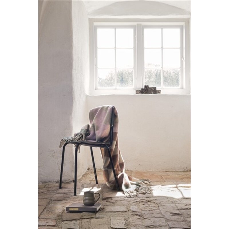 Mette Ditmer-collectie MAZE throw Powder rose