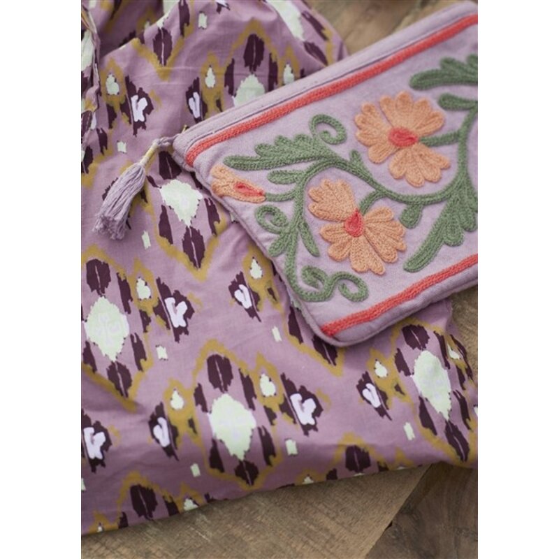 Madam Stoltz-collectie #REF! Embroidered pouch Lilac, melon, green