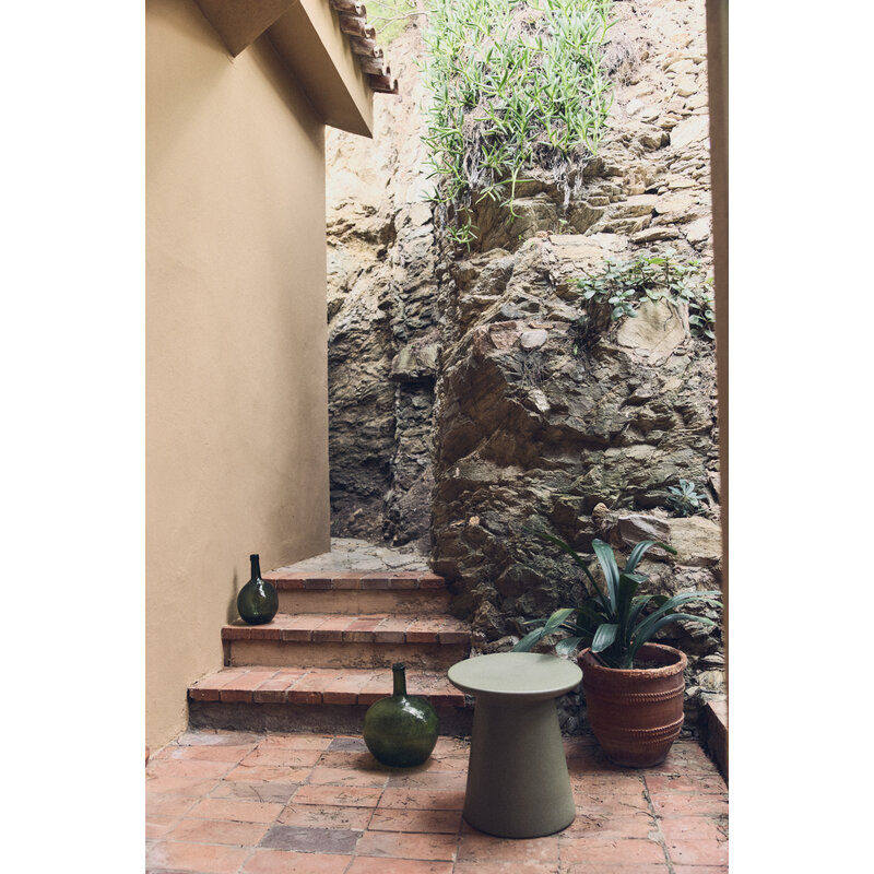HKLIVING-collectie Earthenware side table M army