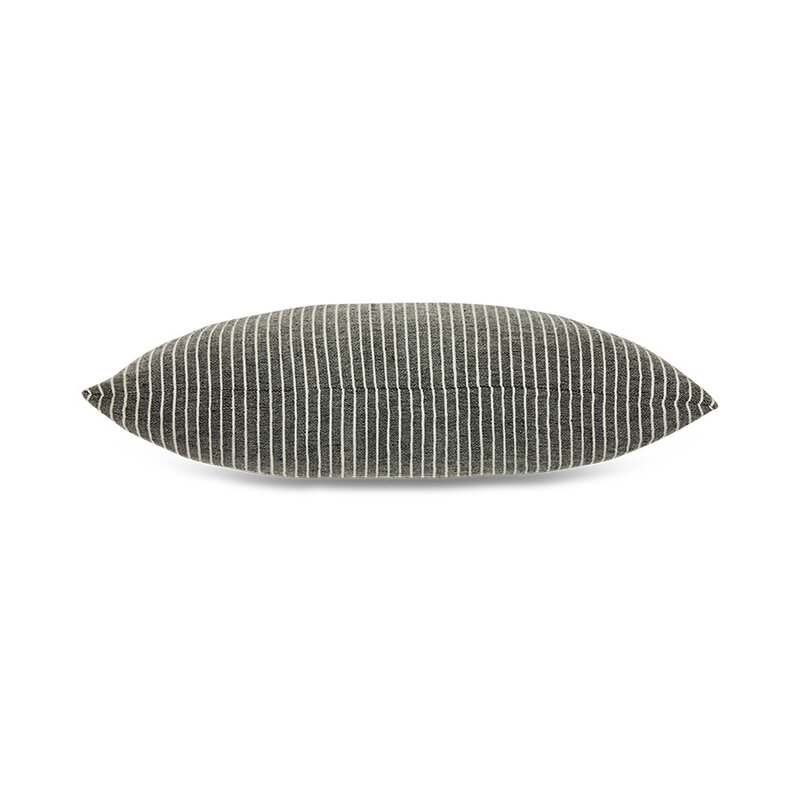 HKLIVING-collectie Gestreept kussen monochroom (70x40cm)